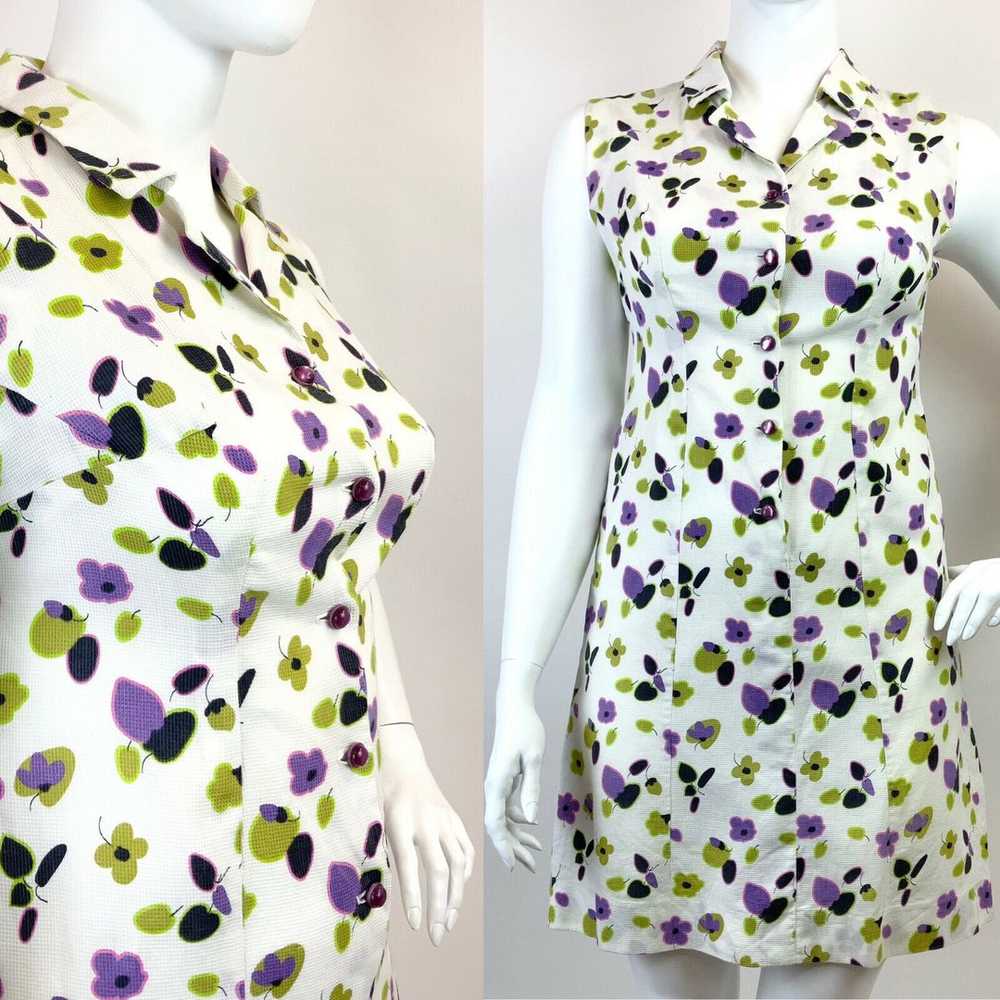 VINTAGE 60s 70s WHITE GREEN PURPLE BLACK FLORAL D… - image 1