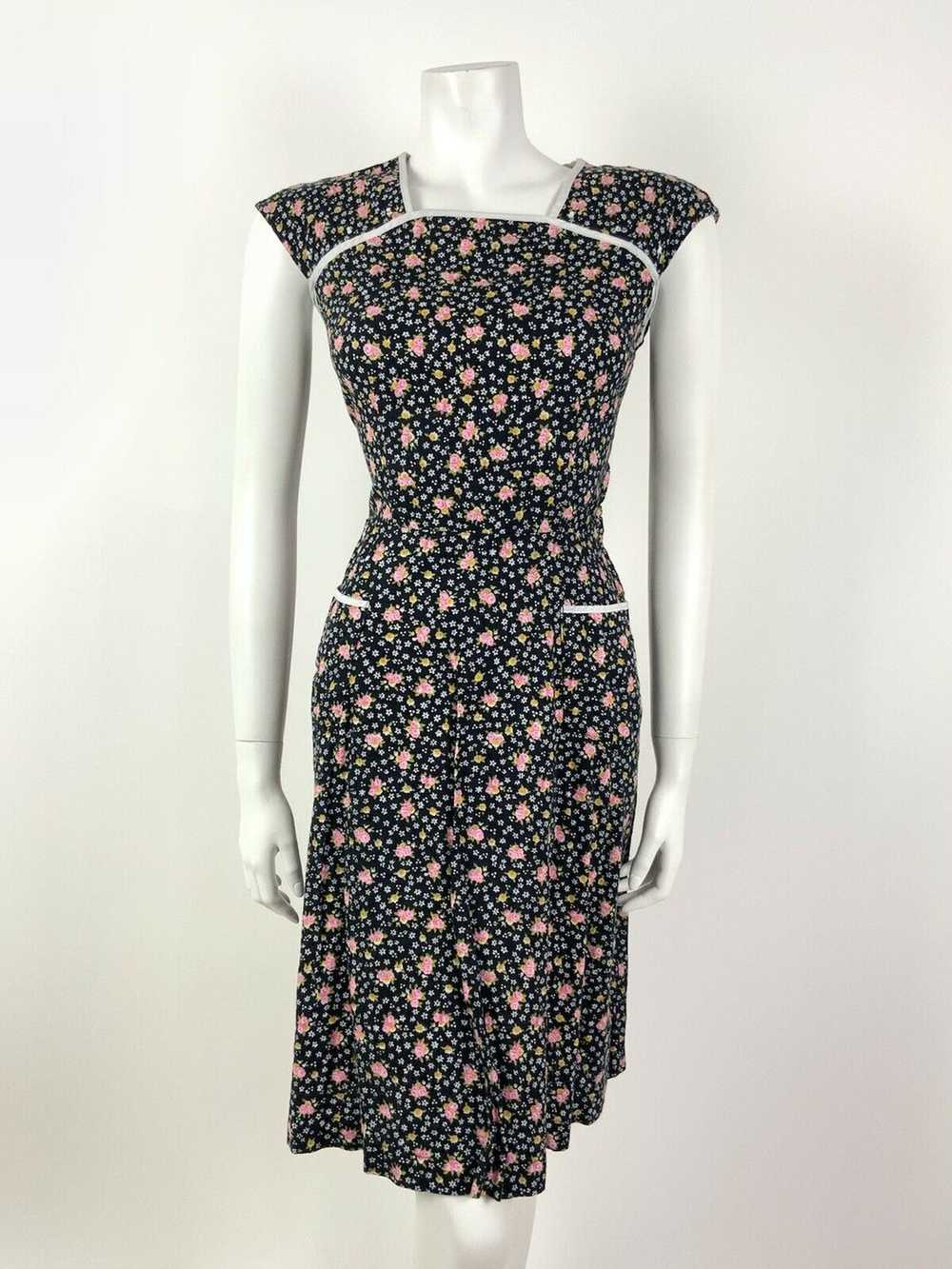 VINTAGE 60s 70s BLACK PINK WHITE DITSY FLORAL PRA… - image 2