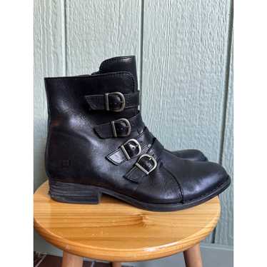 Born Cardi Buckle Boot Size 9