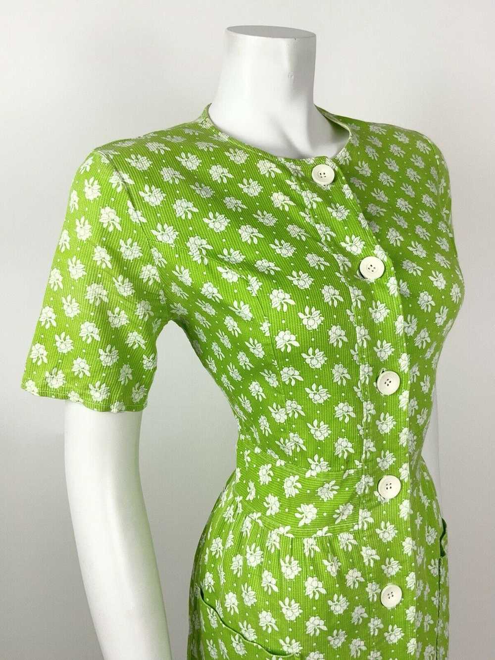 VINTAGE 60s 70s LIME GREEN WHITE FLORAL DOTTY MOD… - image 5