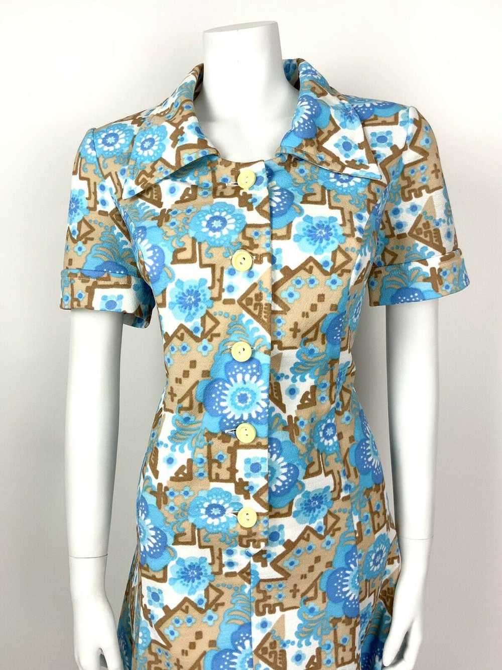 VINTAGE 60s 70s BLUE BEIGE WHITE FLORAL GEOMETRIC… - image 3