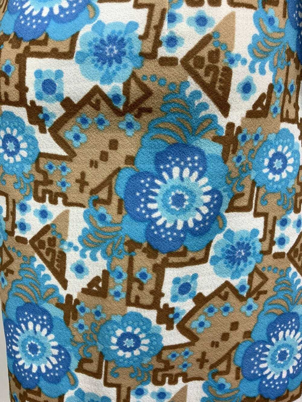 VINTAGE 60s 70s BLUE BEIGE WHITE FLORAL GEOMETRIC… - image 7