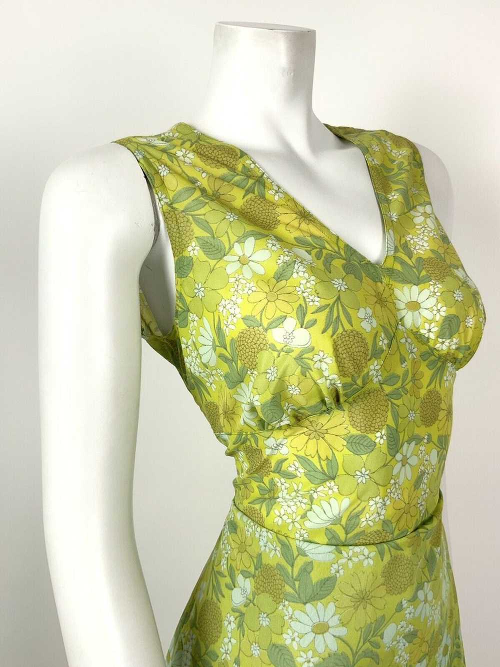 VTG 60s 70s GREEN WHITE YELLOW FLORAL DAISY BOTAN… - image 5