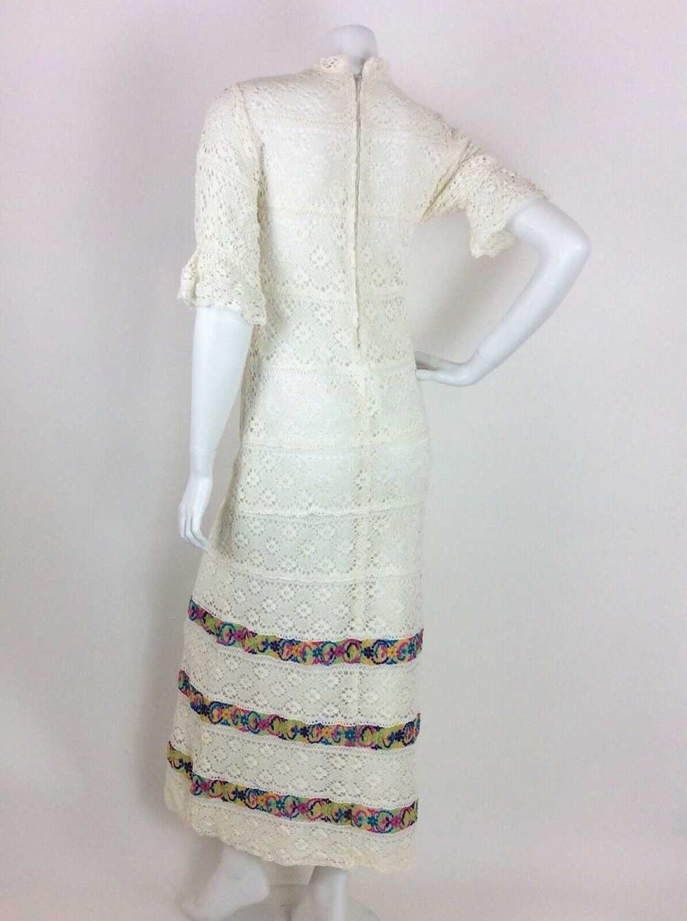 VTG 60S 70S WHITE CREAM EMBROIDERED CROCHET MAXI … - image 8