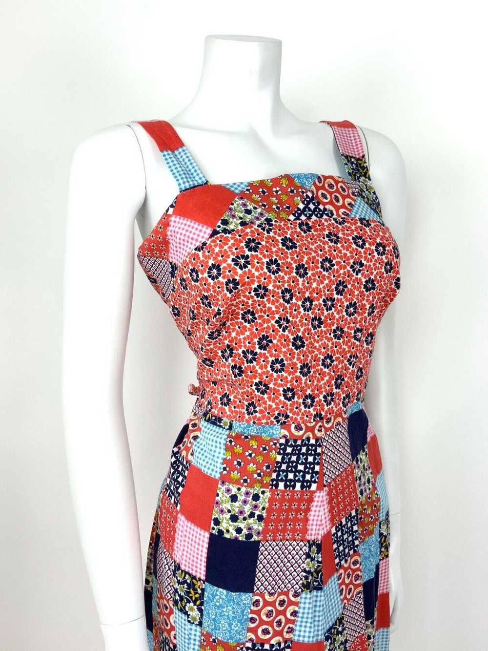 VTG 60s 70s RED BLUE WHITE PINK FLORAL PATCHWORK … - image 4