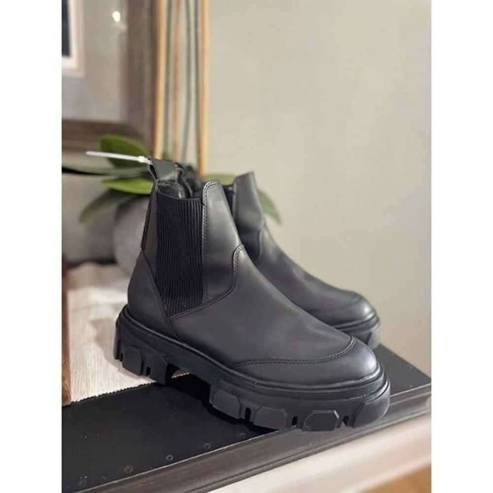 FARM RIO Lug Sole Chelsea Boot Black Womens Size 8 - image 7