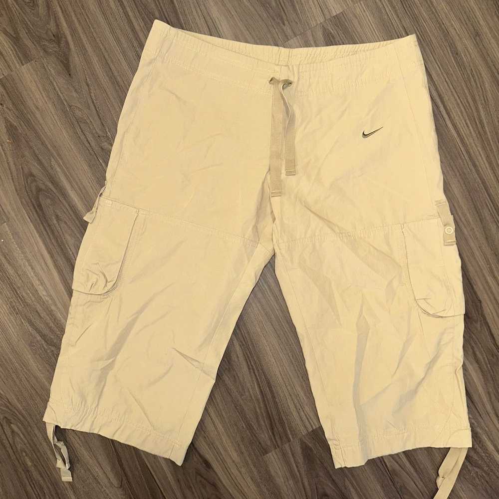 Nike × Streetwear Nike Women’s Capri Cargo Shorts… - image 1