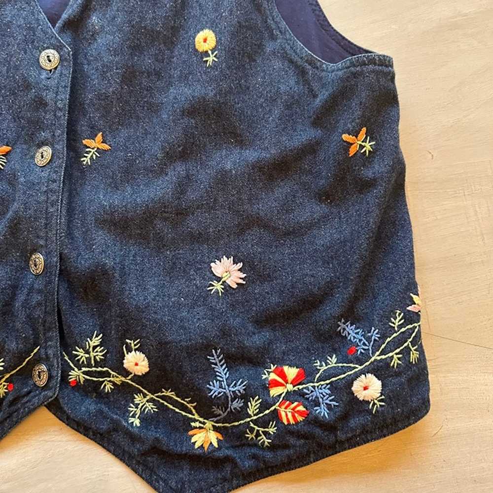 Vintage Denim Button Vest Embroidered Flowers Vne… - image 10