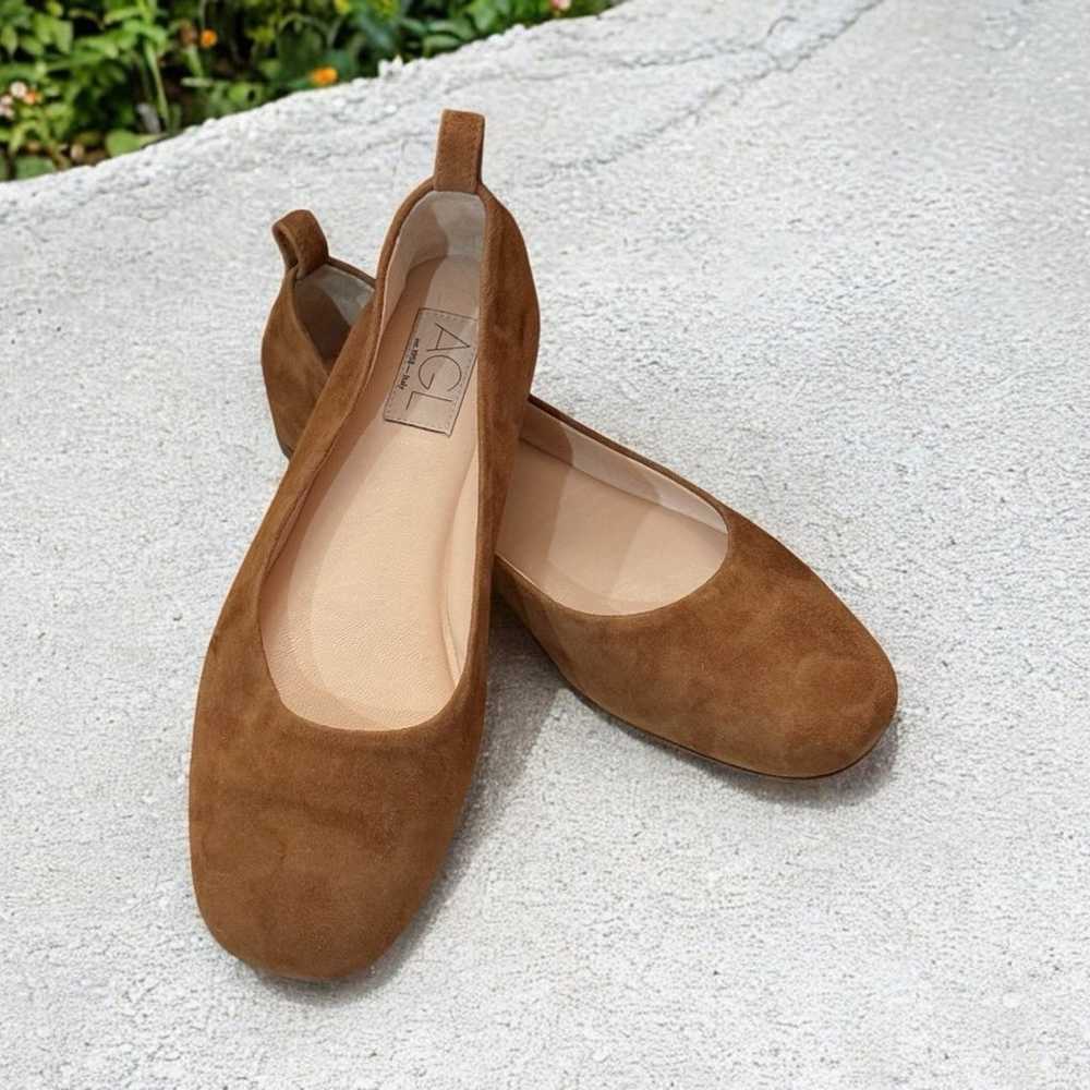 AGL Women’s Suede Ballet Flat NWOB size 38 - image 1