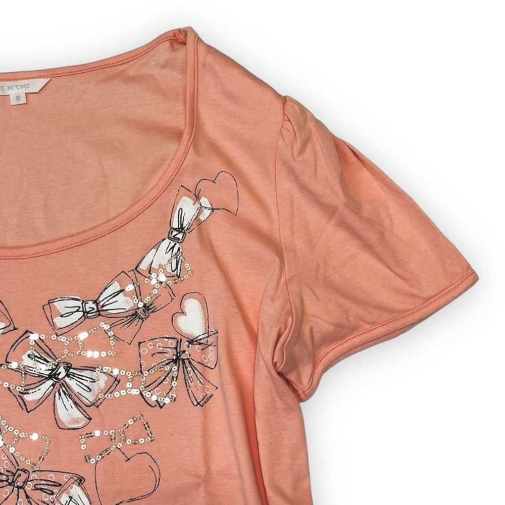 TO BE CHIC Too Basic T-Shirt Ribbon Pink Print U - image 4