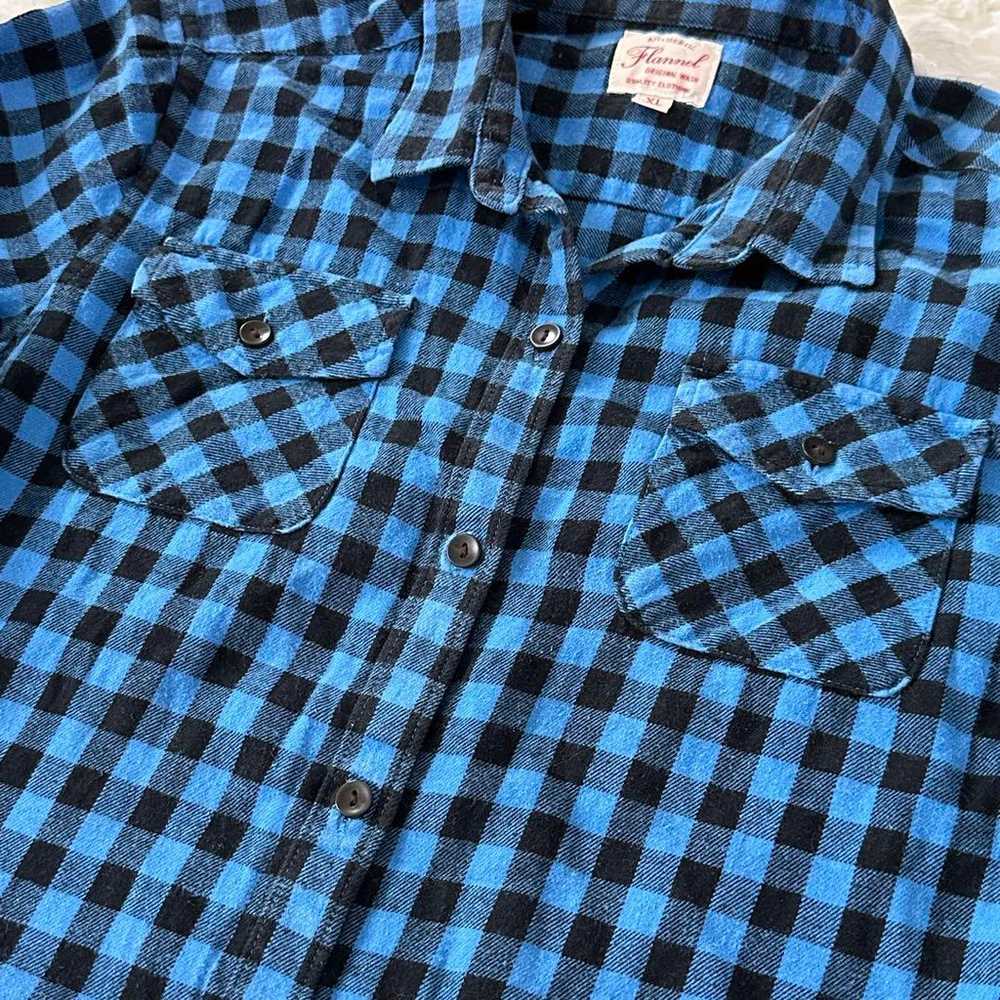 UNIQLO long sleeve shirt XL in blue and black che… - image 2