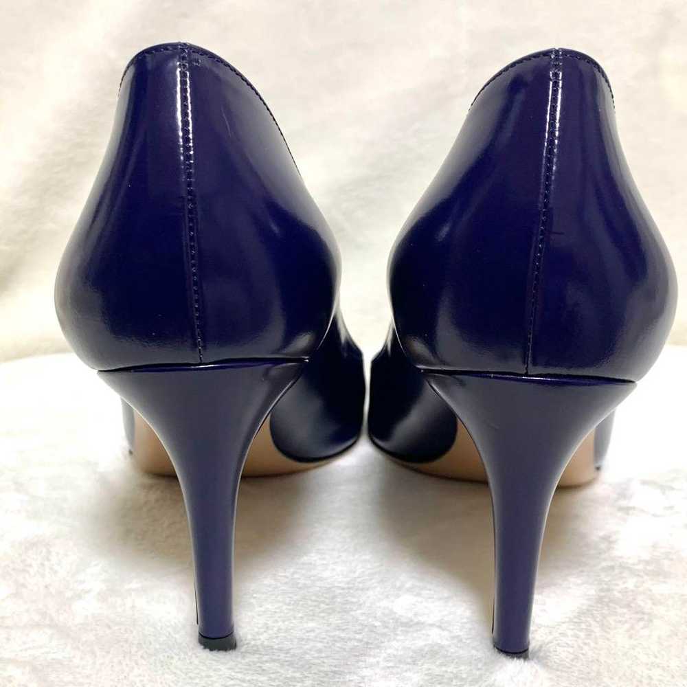 Brand new Gianvito Rossi high-heel pumps in navy … - image 9