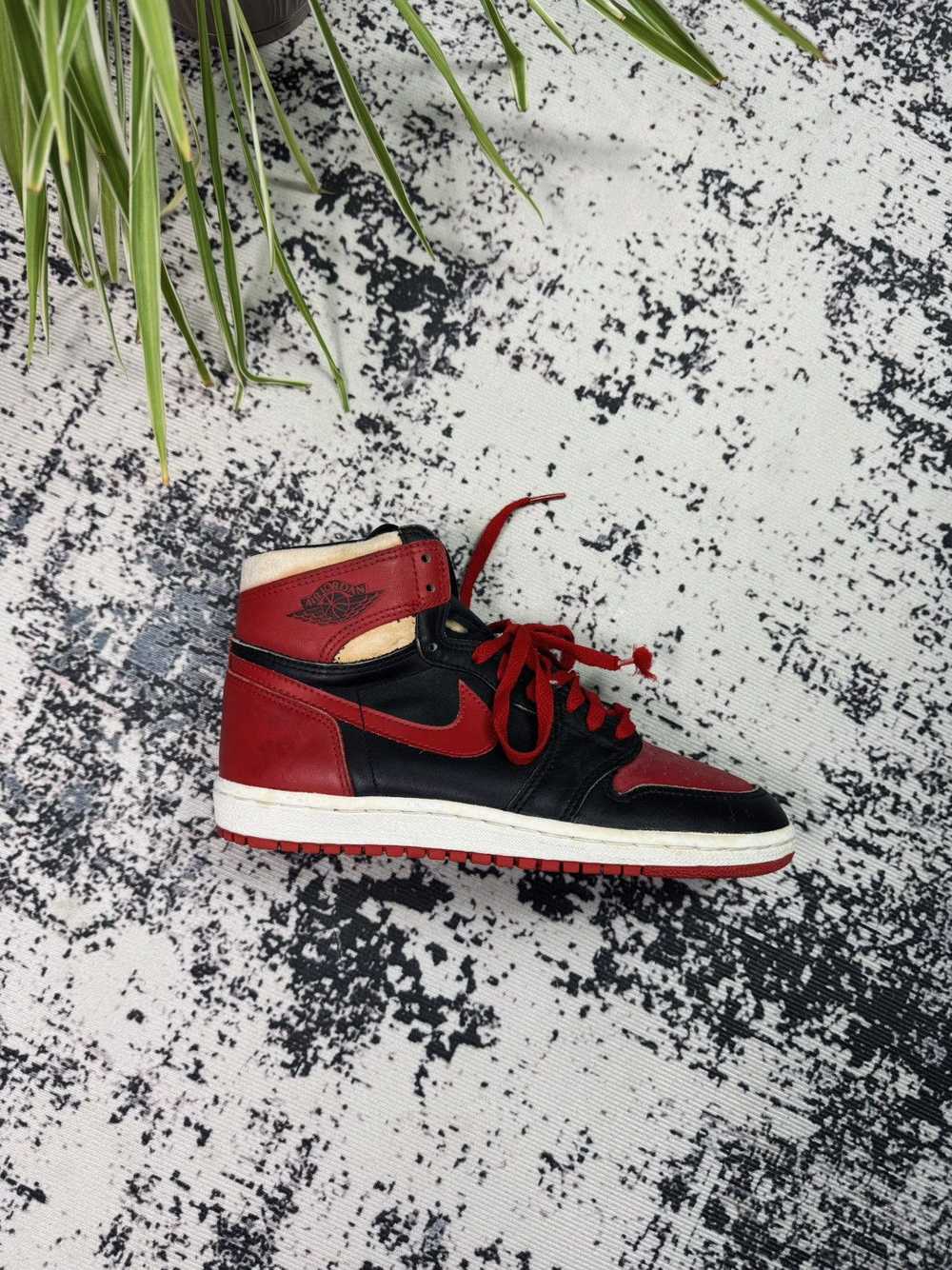 Jordan Brand × Nike Jordan 1 High OG Bred Black R… - image 4