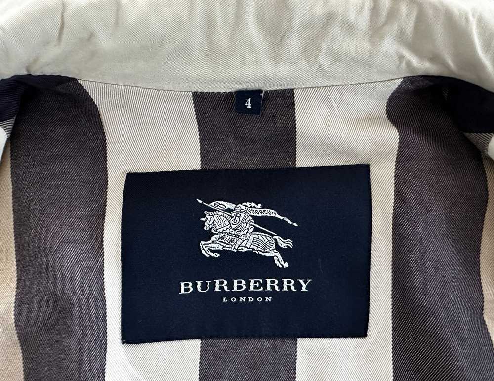 Burberry × Luxury Burberry London Rington-N Beige… - image 12