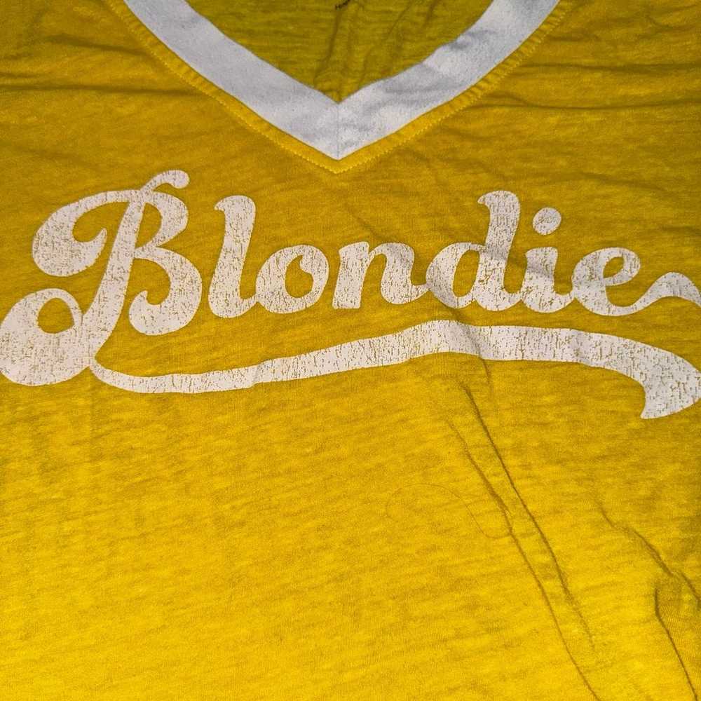 BLONDIE: Vintage Style Concert V-Neck Tee: New Wa… - image 2