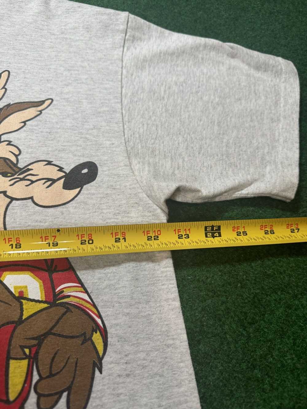 Changes × NFL × Vintage Vtg 90s Looney Tunes Foot… - image 6