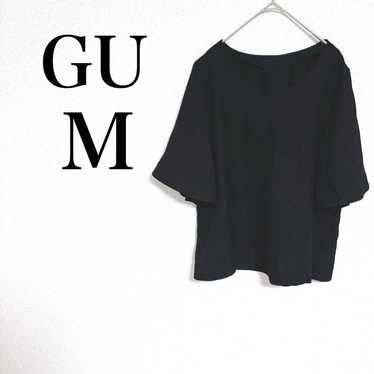 b763 GU GU short-sleeved cut and sewn T-shirt V-ne