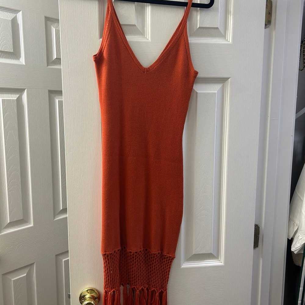 Lulu’s red ribbed knit fringe midi dress - image 7