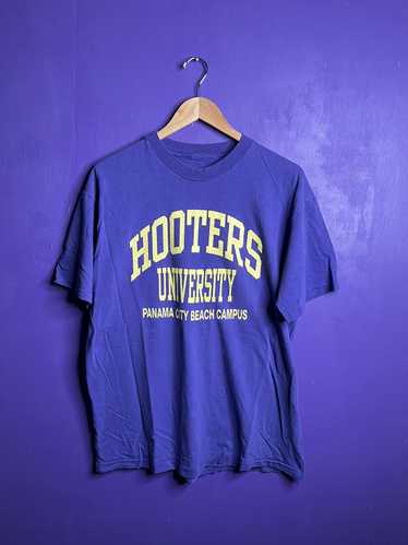 Made In Usa × Vintage Vintage 90s Hooters universi