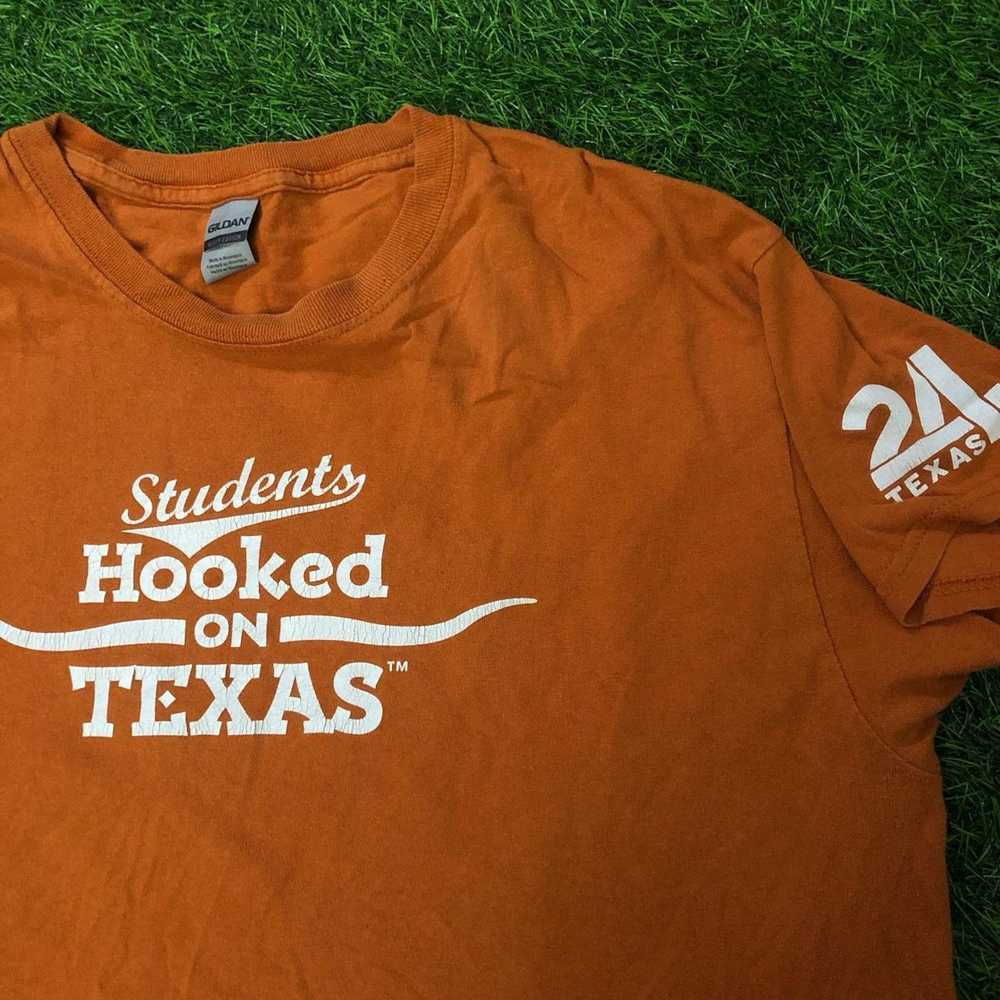 Gildan UT Austin Longhorns ‘Hooked on Texas’ Grap… - image 3