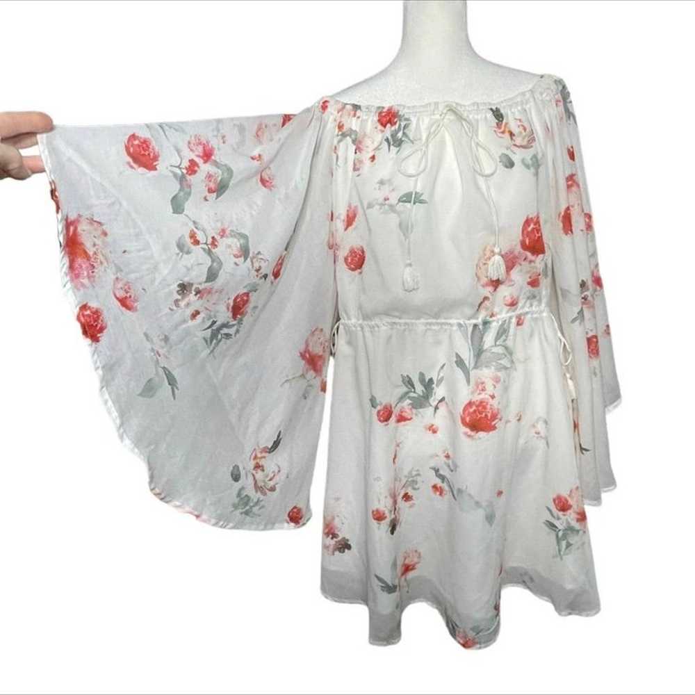 New Floral dress size medium - image 6