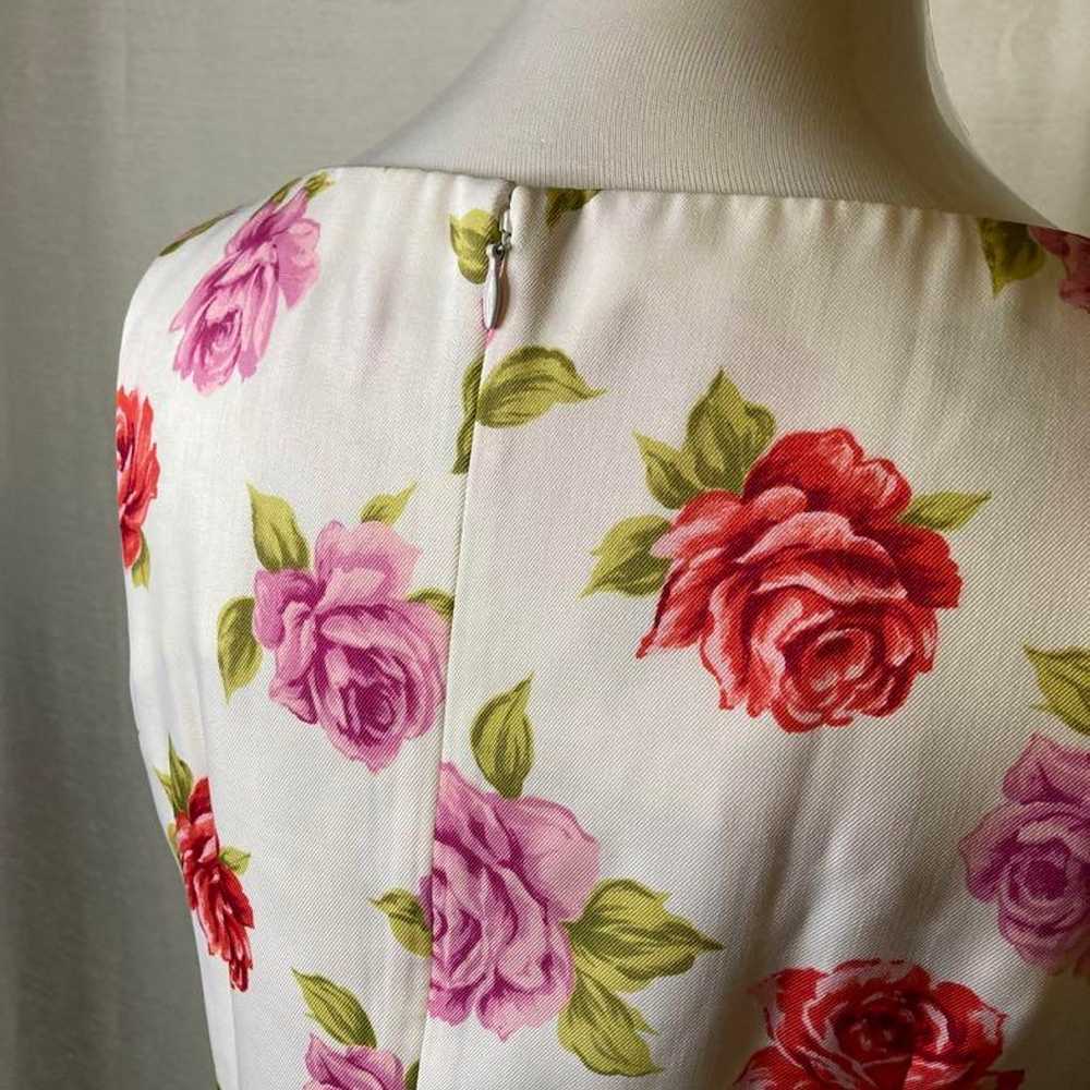 Women's summer floral pattern sleeveless dress - image 4