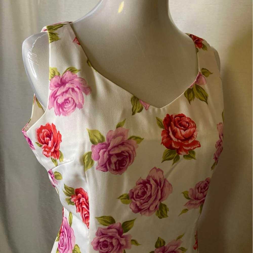 Women's summer floral pattern sleeveless dress - image 5