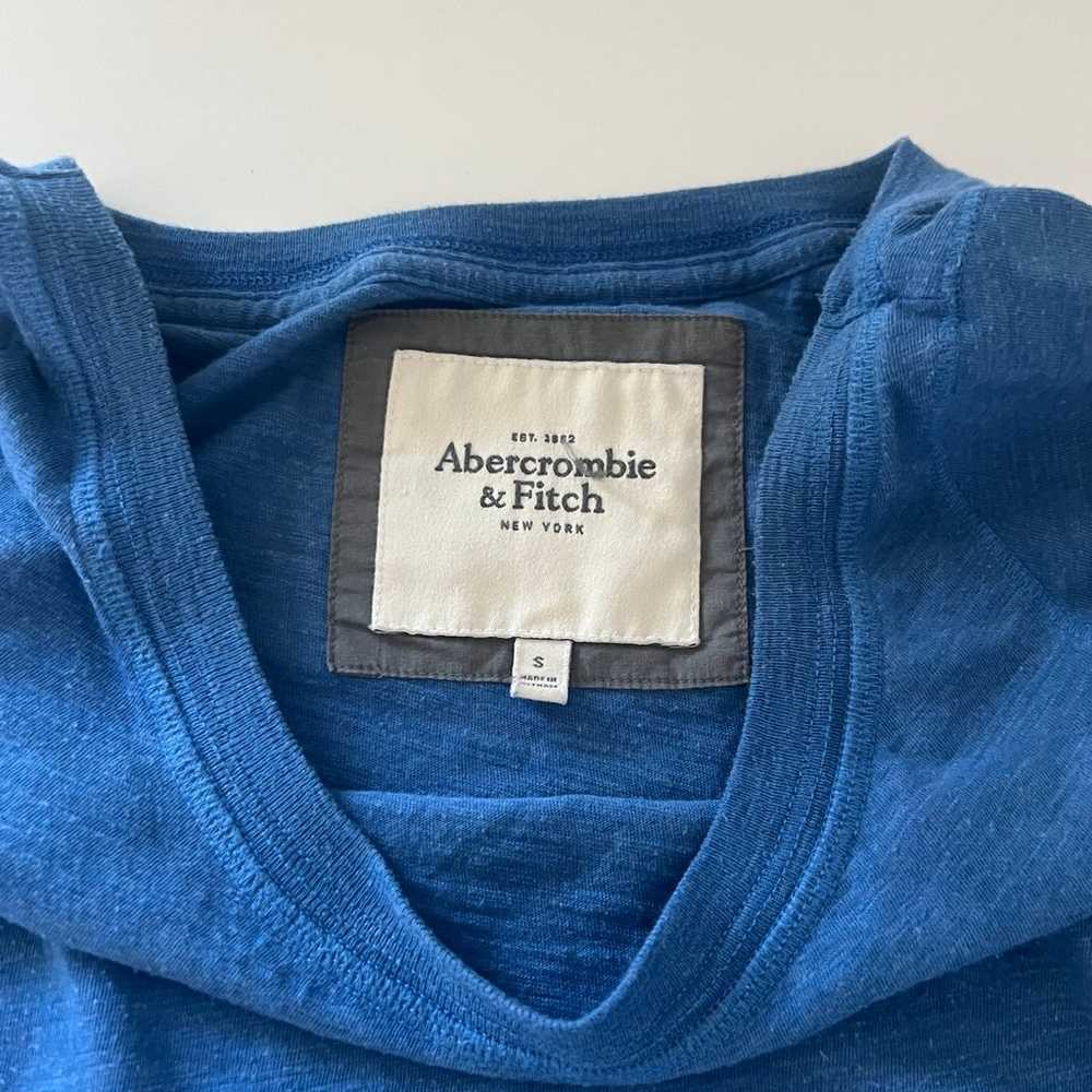 VINTAGE Abercrombie and Fitch Blue Top - image 2