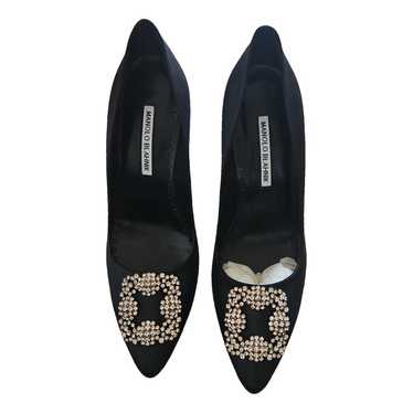 Manolo Blahnik Hangisi cloth heels