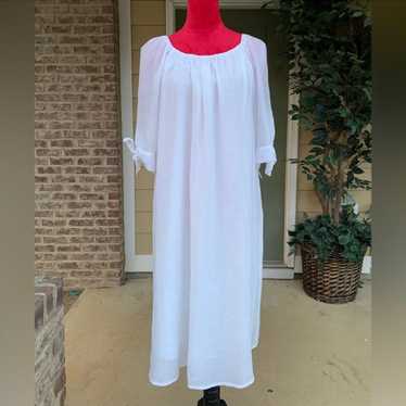 Mlle Gabrielle White Quarter Length Sleeve Dress - image 1