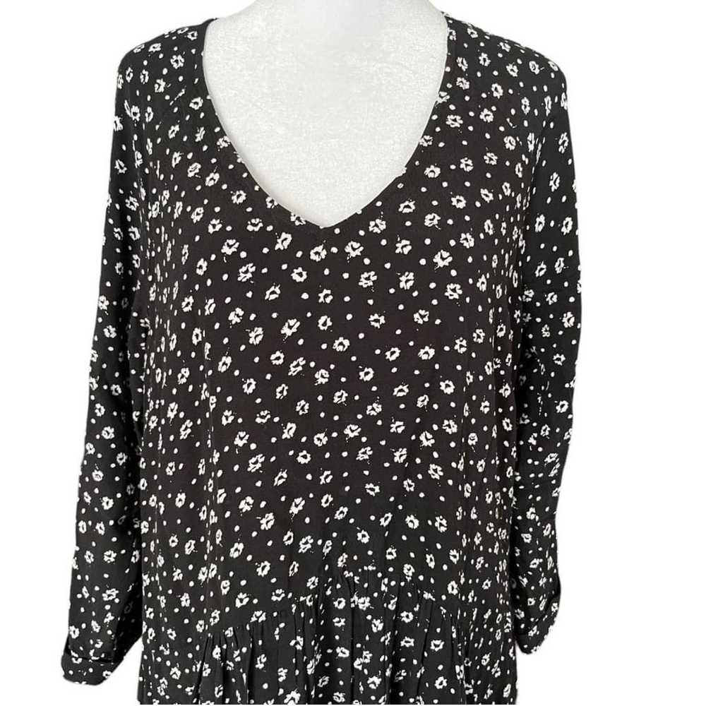 Garnet Hill Womens Black Floral Ditsy Vneck 3/4 S… - image 3