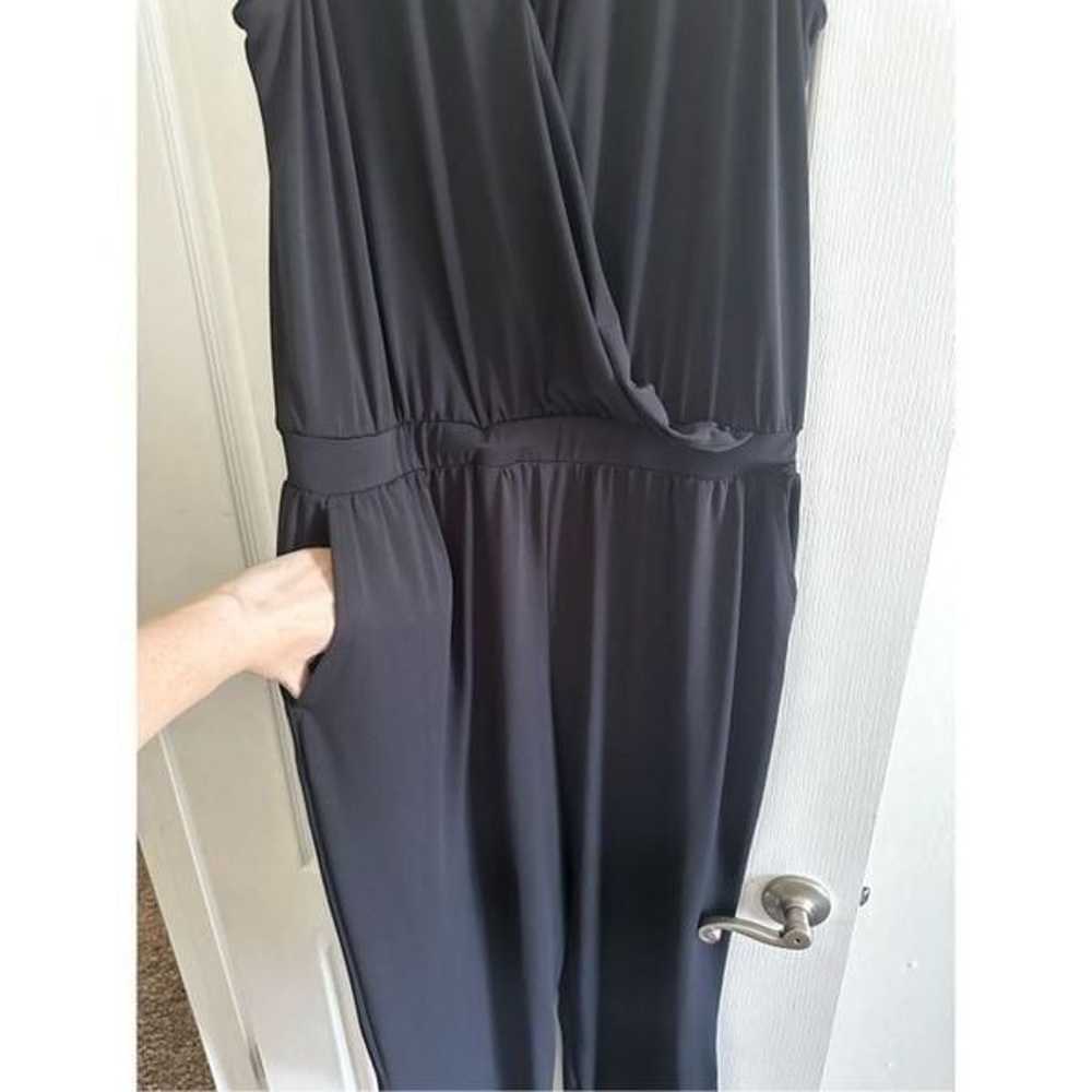 H by HALSTON BLACK V-NECK JUMPSUIT SIZE LARGE Bla… - image 4