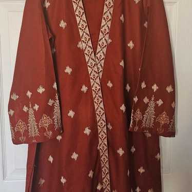 Pakistani kurti.