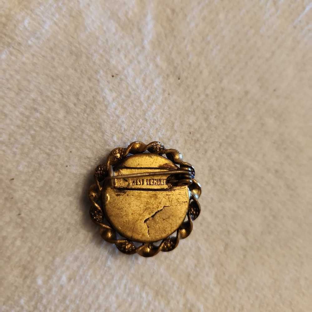 VINTAGE WEST GERMANY CAMEO BROOCH - image 5