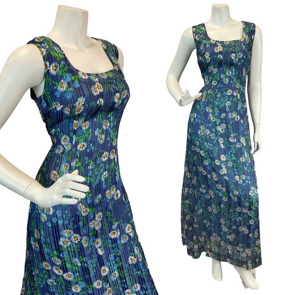 VINTAGE 60s 70s DAISY PRINT BLUE SEMI-SHEER LINED… - image 1