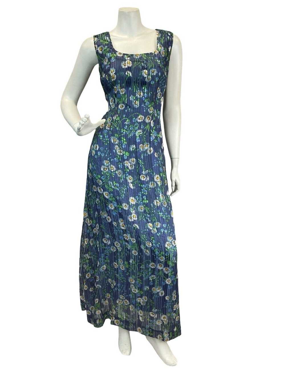 VINTAGE 60s 70s DAISY PRINT BLUE SEMI-SHEER LINED… - image 2