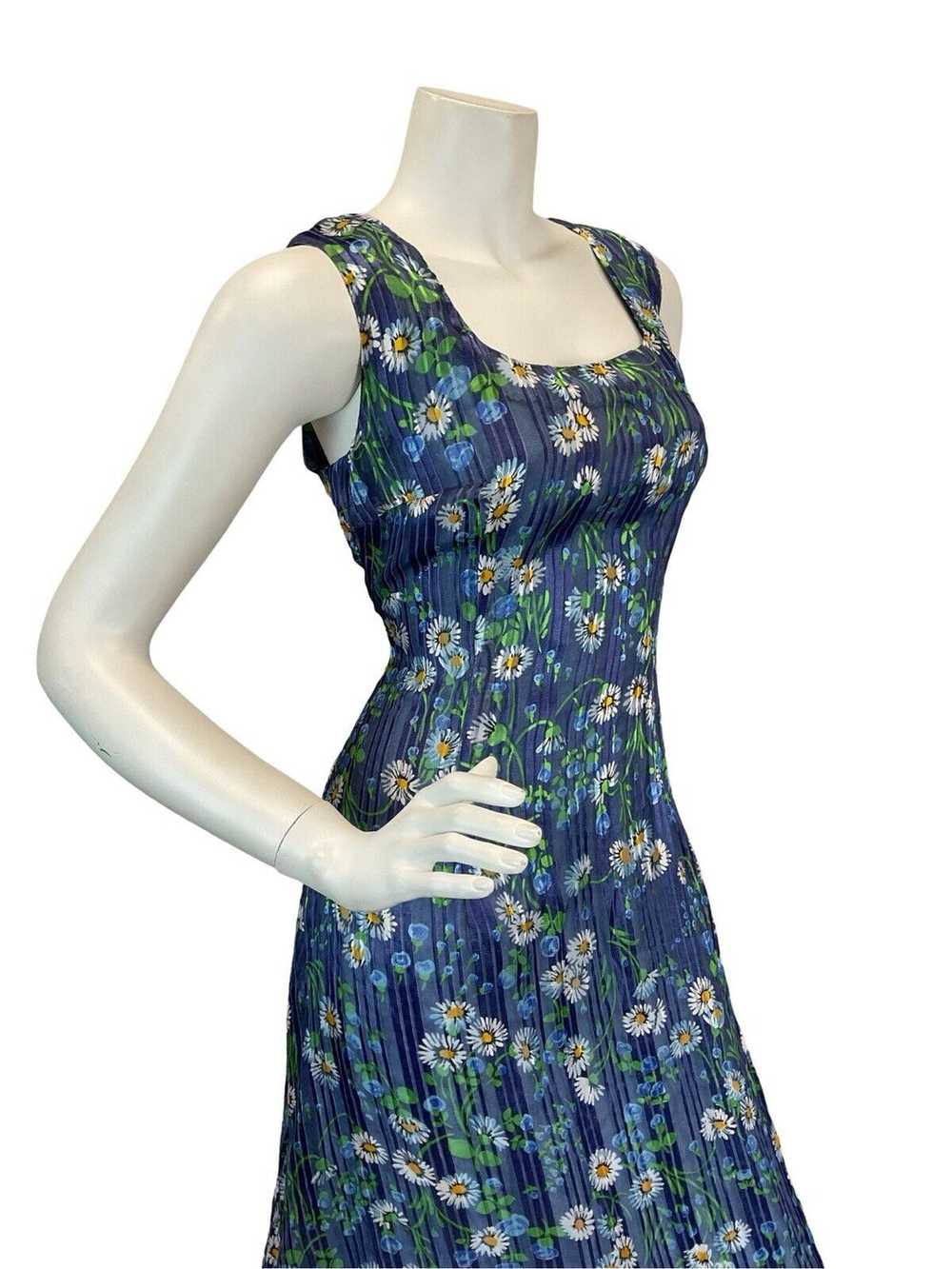 VINTAGE 60s 70s DAISY PRINT BLUE SEMI-SHEER LINED… - image 5