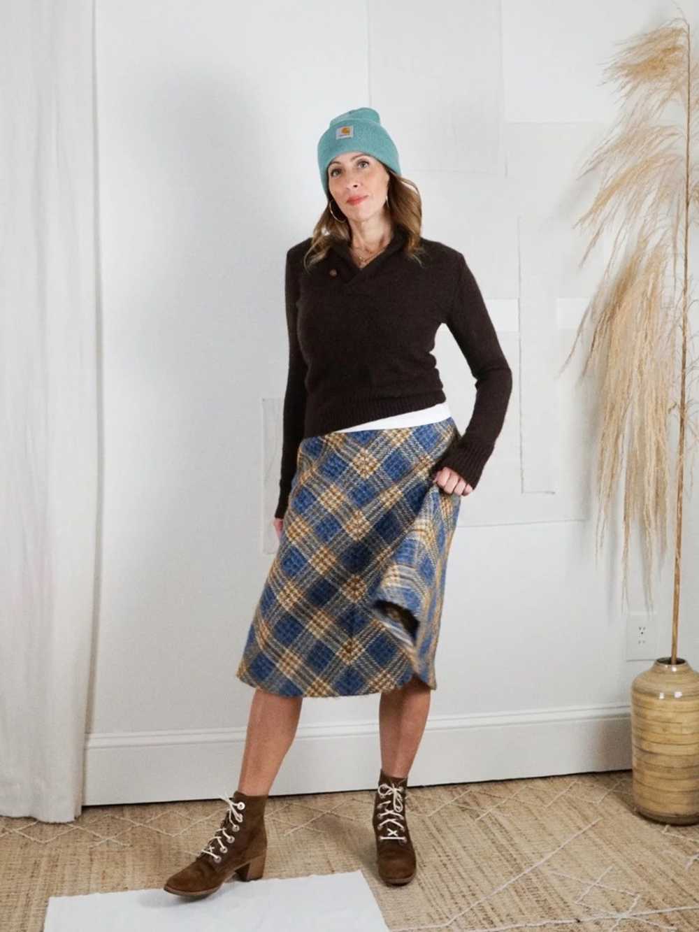 Vintage 70's Plaid Wool Skirt - image 2