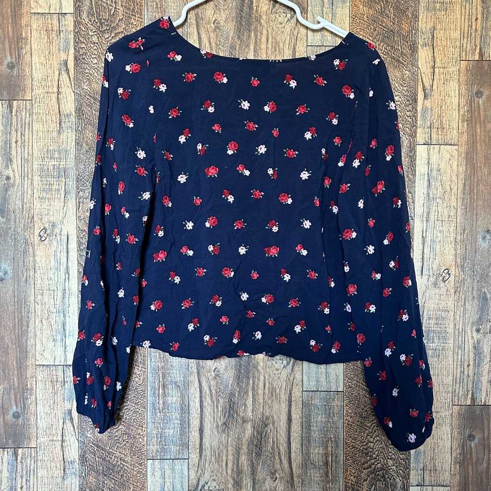 Hollister Long Sleeve Blue Floral Hollister Top S… - image 3