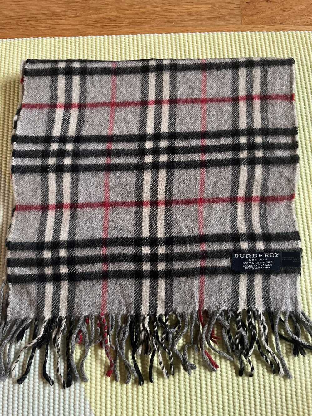 Burberry × Vintage Burberry Grey Vintage Scarf 10… - image 1