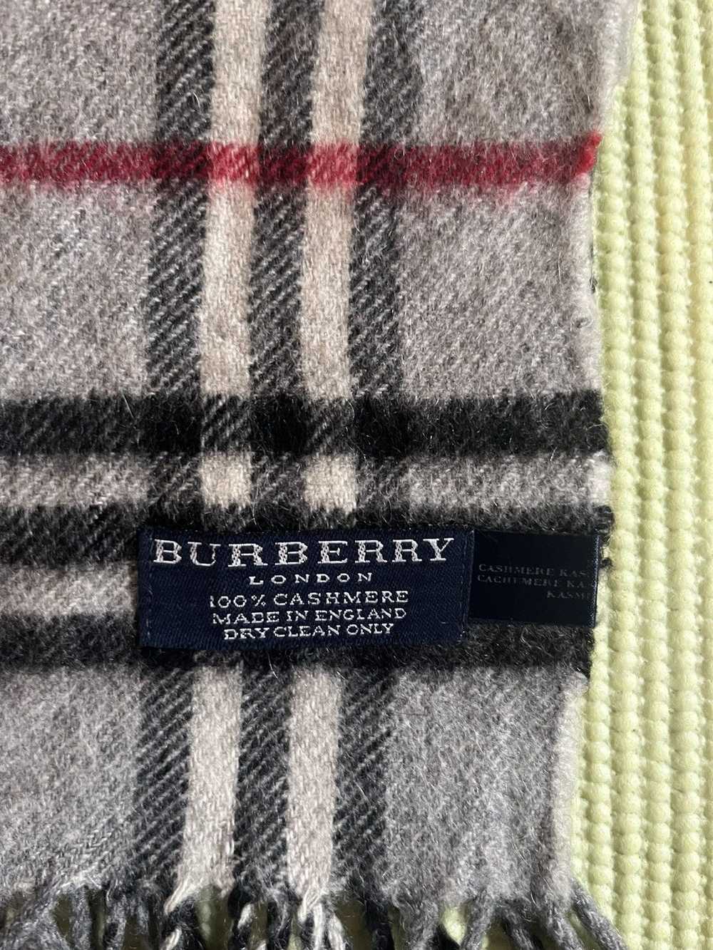 Burberry × Vintage Burberry Grey Vintage Scarf 10… - image 2