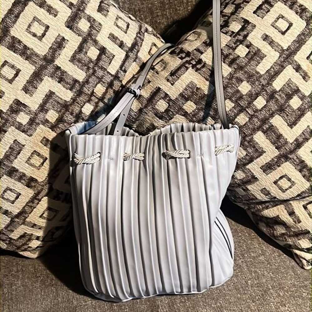 Zara pleated bucket drawstring bag - image 3