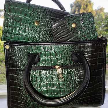 Crocodile Pattern Purse - image 1