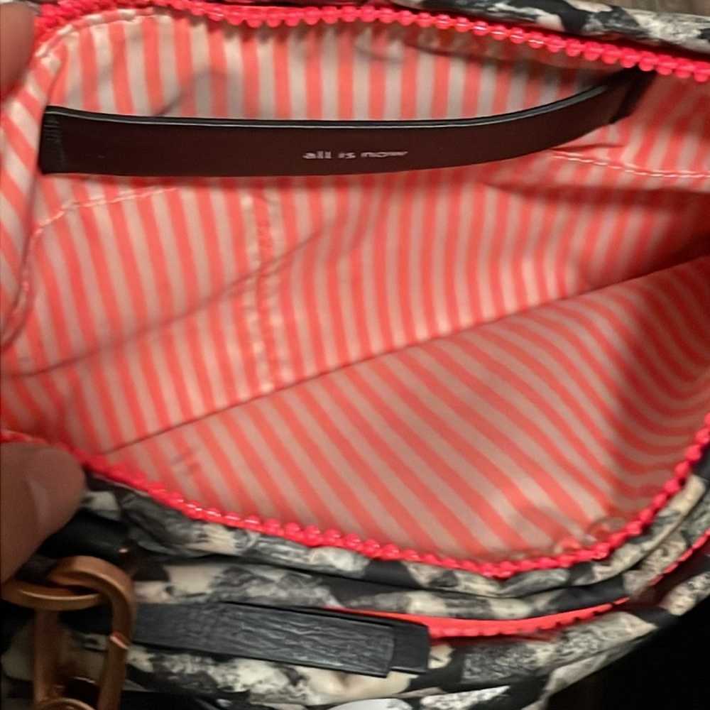 Like New Lululemon Hip To Be Free Bag in Mystic J… - image 4