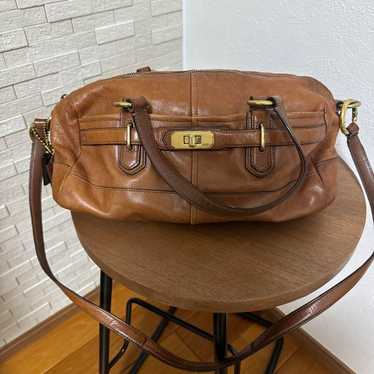 coach leather shoulder bag