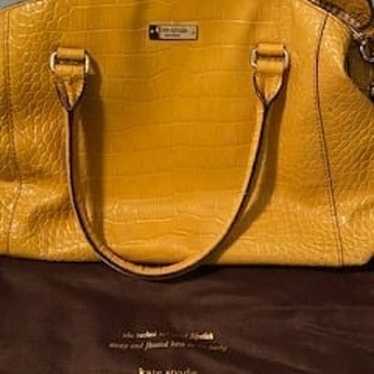 Kate Spade Designer Crossbody Leather Handbag. - image 1