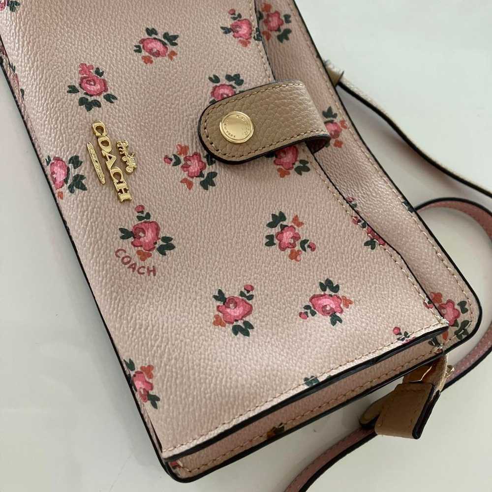 Coach ⭐️ Pochette ⭐️ Rose Floral Design - image 5