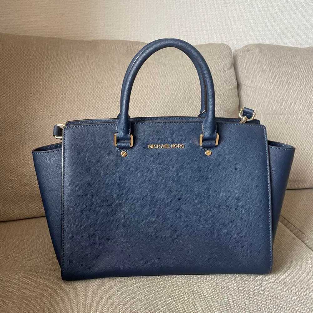 Excellent condition MICHAEL KORS 2WAY handbag in … - image 3