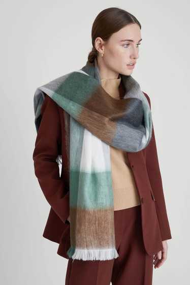 Oversized Colorblock Alpaca Scarf in Winter