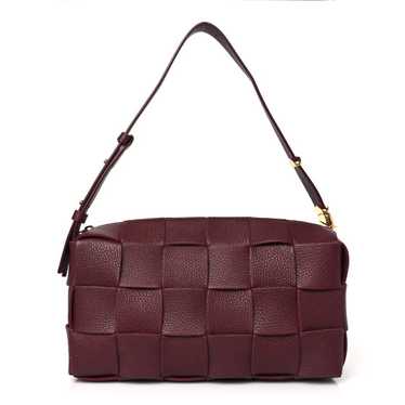 BOTTEGA VENETA Calfskin Maxi Intrecciato Brick Cas